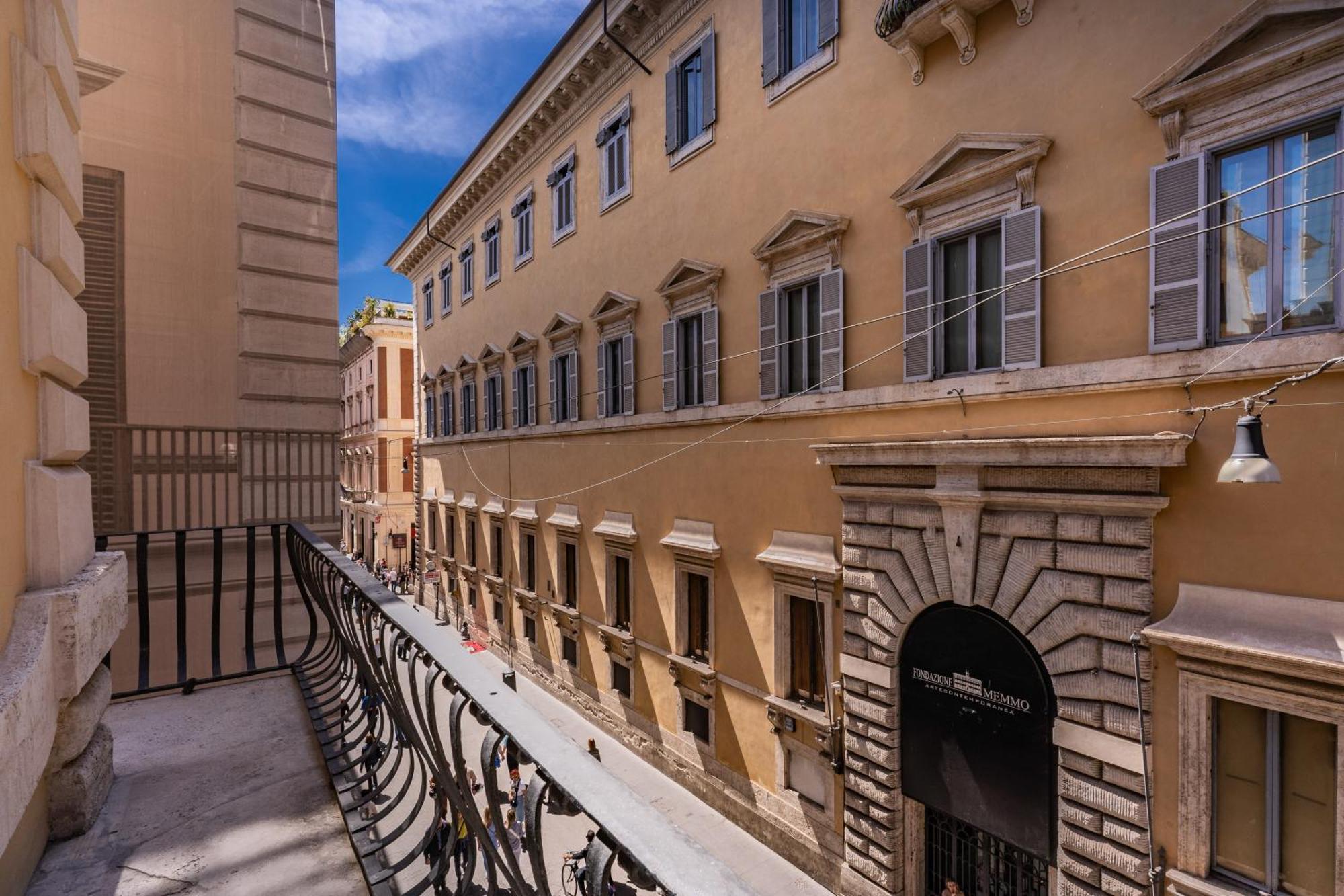 Goldoni 47 Hotel Rome Bagian luar foto