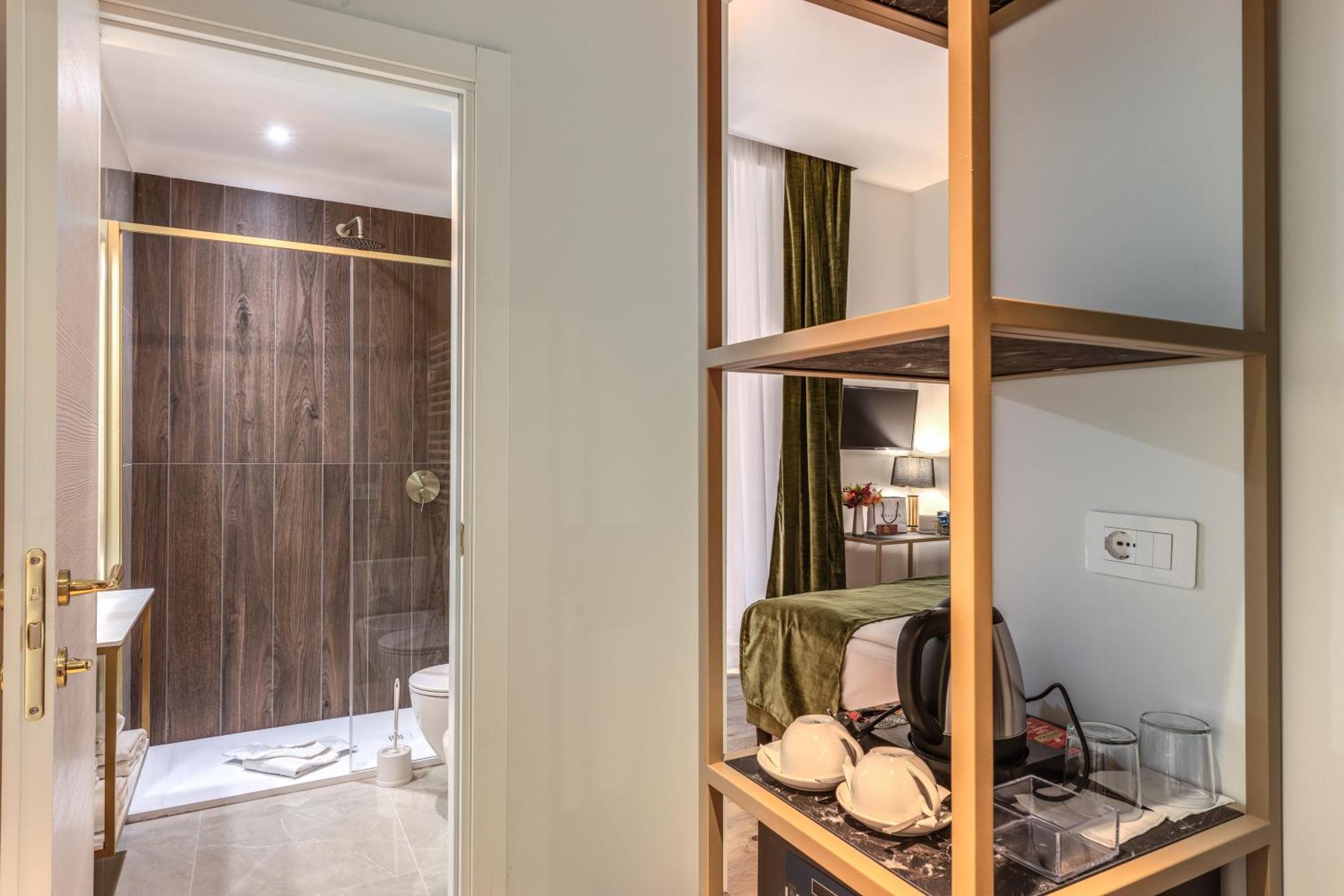 Goldoni 47 Hotel Rome Bagian luar foto