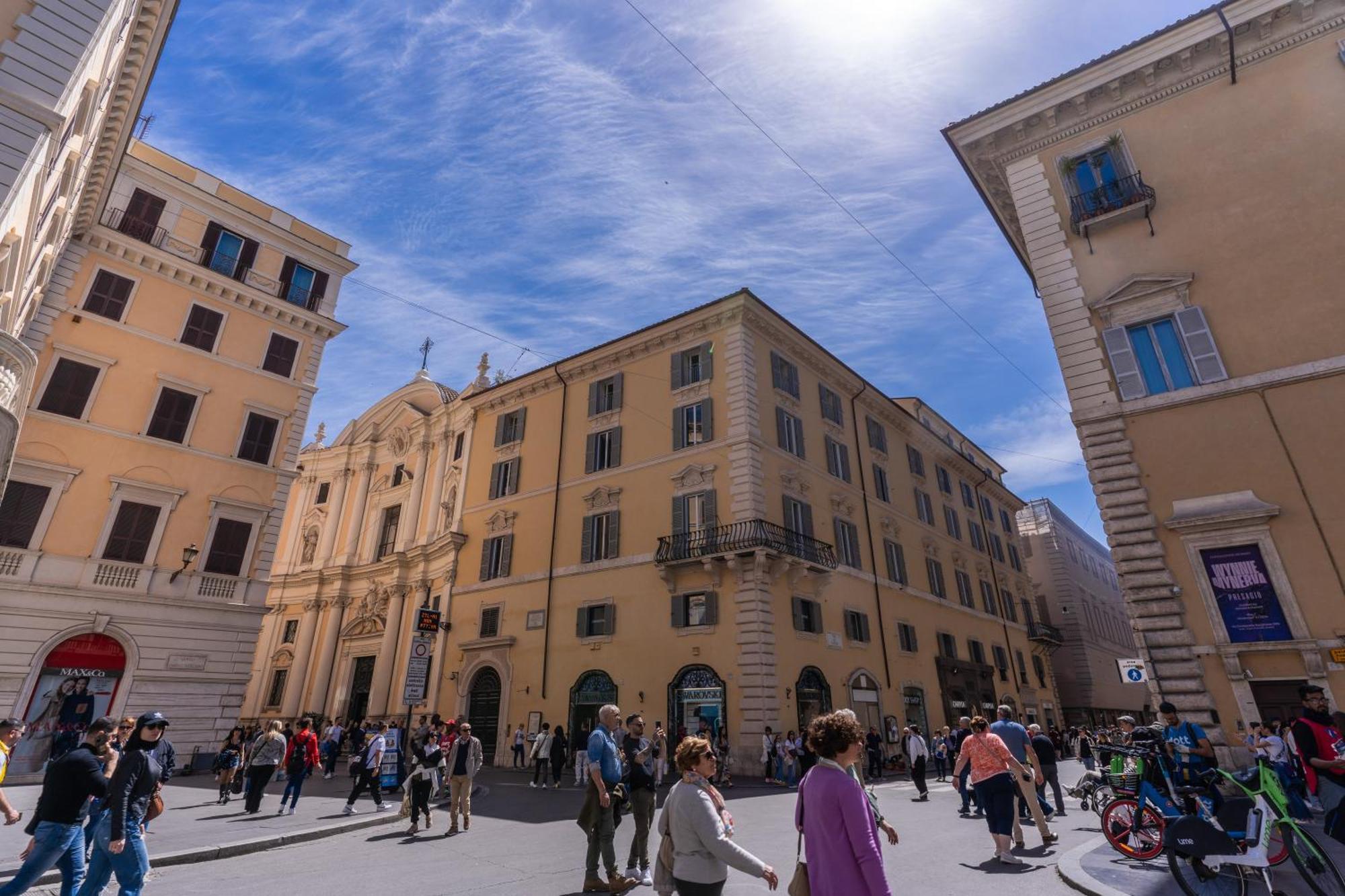 Goldoni 47 Hotel Rome Bagian luar foto