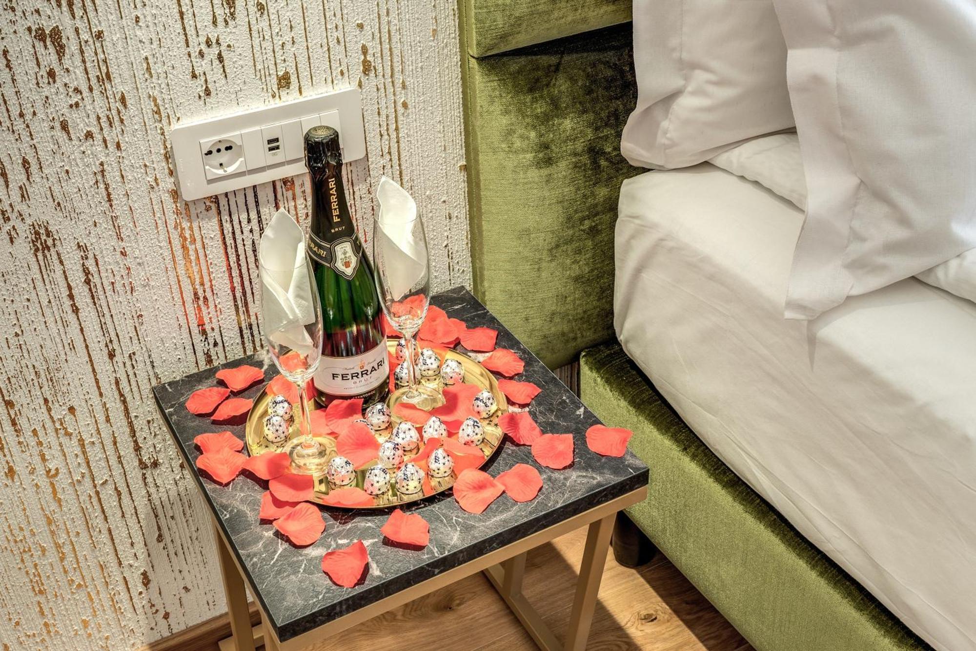 Goldoni 47 Hotel Rome Bagian luar foto