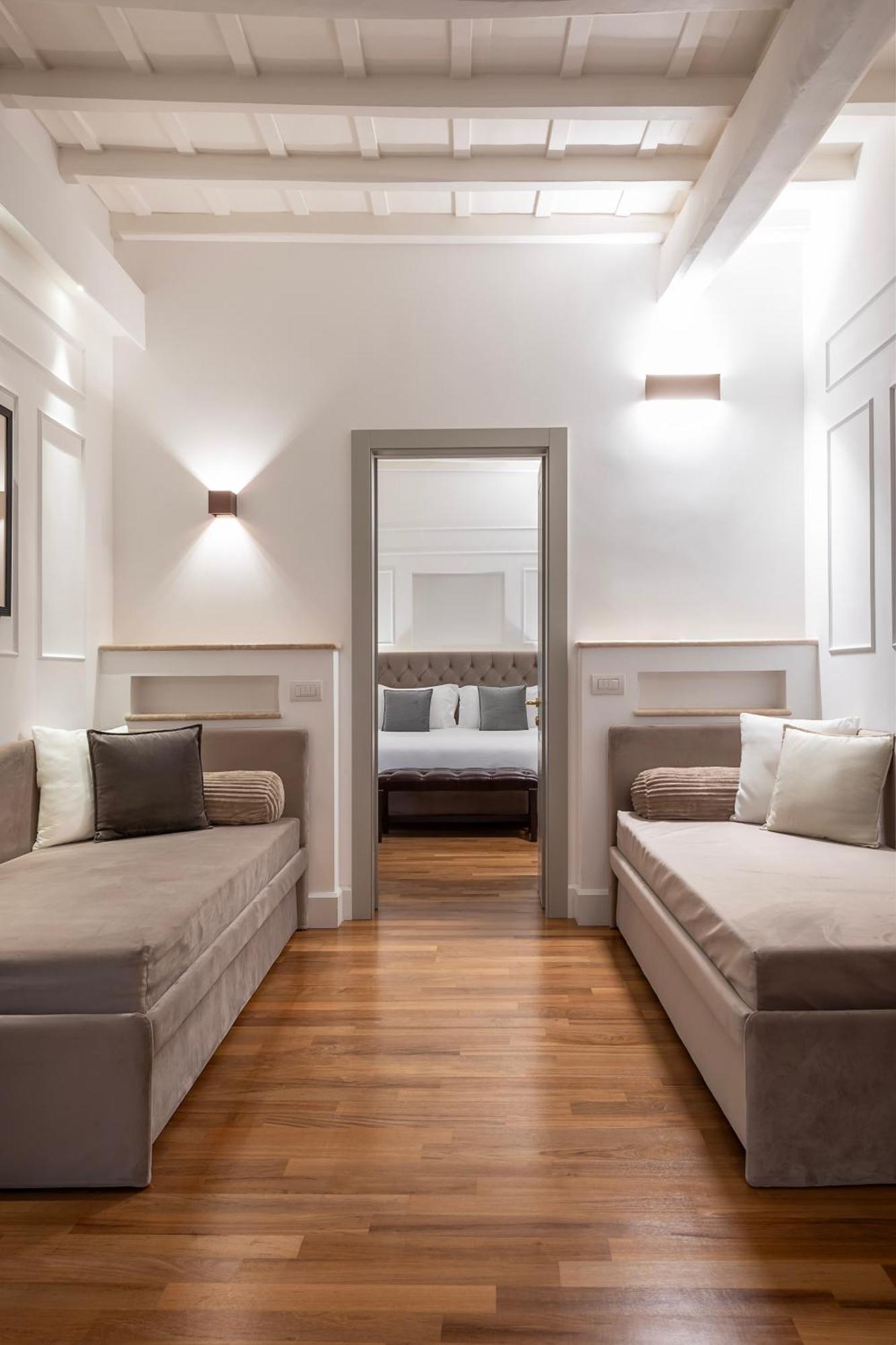 Goldoni 47 Hotel Rome Bagian luar foto